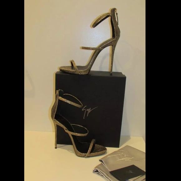 Giuseppe Zanotti Harmony Sandals Gold FIRM PRICE - Picture 4 of 6